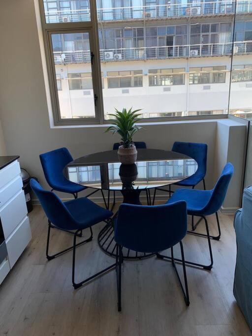 The Quarter Mountain View Haven At Waterkant Cape Town Bagian luar foto